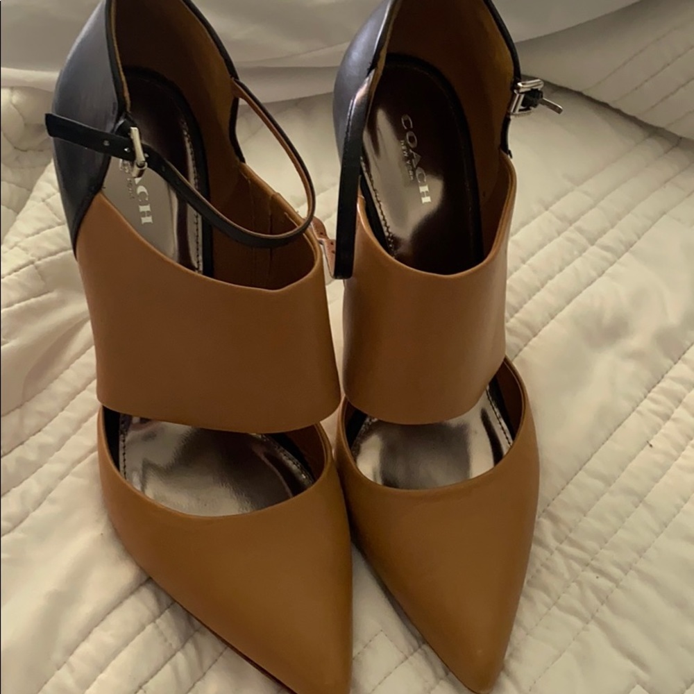 Heart new calf coach heel